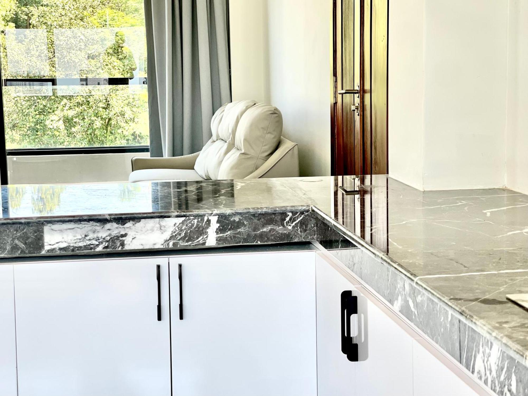 Skyview Residence & Apartments Sihanoukville Bagian luar foto